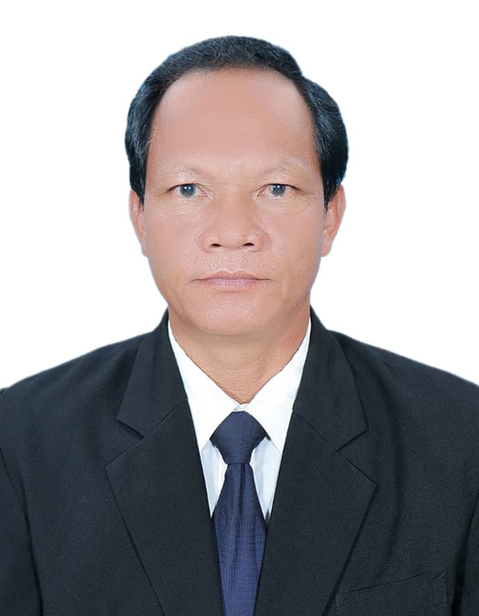លោក អ៊ុម ញ៉ឹប