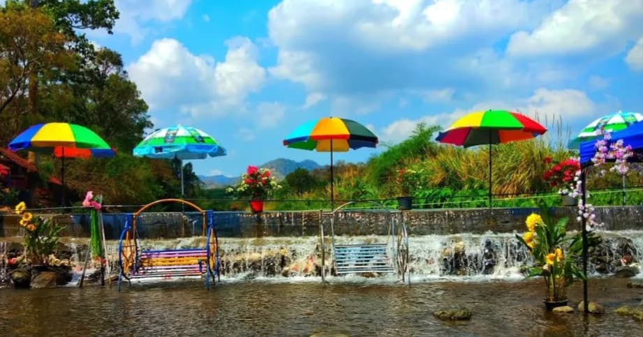 រមណីដ្ឋានទឹកធ្លាក់ចម្ការខ្នុរ