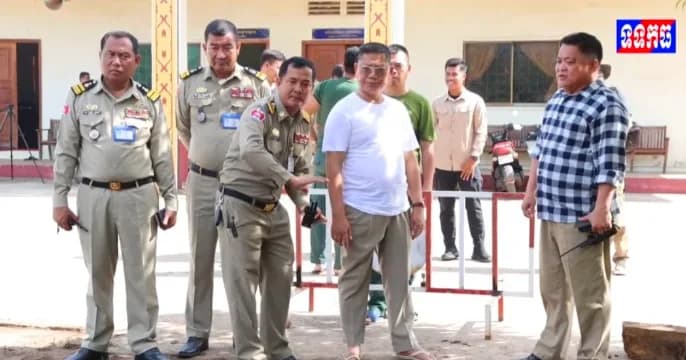 វីដេអូ៖ ឧត្តមសេនីយ៍ទោ ហេង សុផល ដឹកនាំកងកម្លាំងចុះពិនិត្យ និងតាមដានការចាក់បេតុងក្នុងបរិវេណ នៃស្នងការដ្ឋាននគរបាលខេត្ត ដើម្បីធានាការអនុវត្តការងារសំណង់