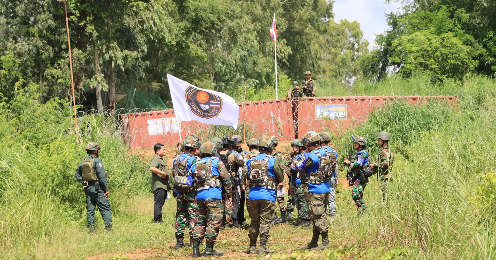 ក្រុមអ្នកសម្របសម្រួល (CLG) នៃព្រះរាជាណាចក្រកម្ពុជា បានសម្របសម្រួលជូនក្រុមអ្នកសង្កេតការណ៍អាស៊ានប្រចាំព្រះរាជាណាចក្រកម្ពុជា ចុះអង្កេតការណ៍នៅច្រកអូរស្មាច់