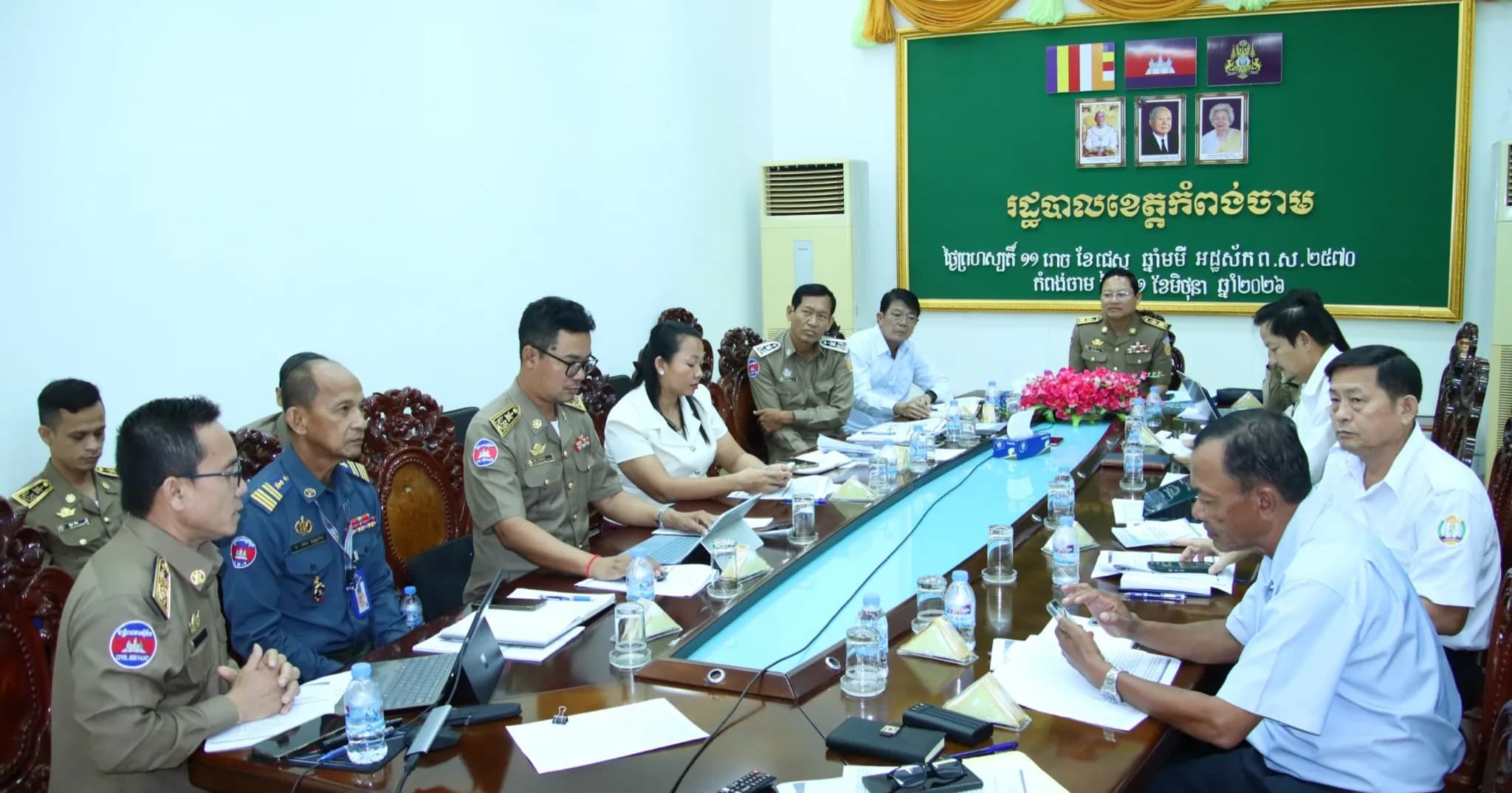 រដ្ឋបាលខេត្តកំពង់ចាម បើកកិច្ចប្រជុំស្តីពីការផ្តល់ជ័យលាភី នៃការអនុវត្តគោលនយោ បាយ ភូមិ ឃុំ មានសុវត្ថិភាព សម្រាប់ឆ្នាំ២០២៦